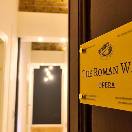 The Roman Way Opera Kültér fotó